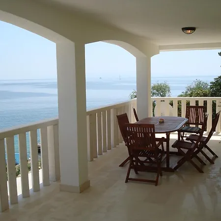 Jana Апартаменты *